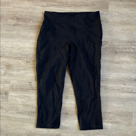 Tekgear Pants - Black Cropped Athletic Leggings with Pockets